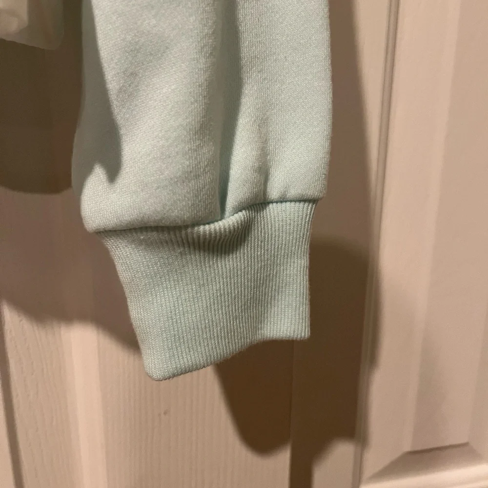 Gap size XL (12) teal sweatshirt with white trim, NWT